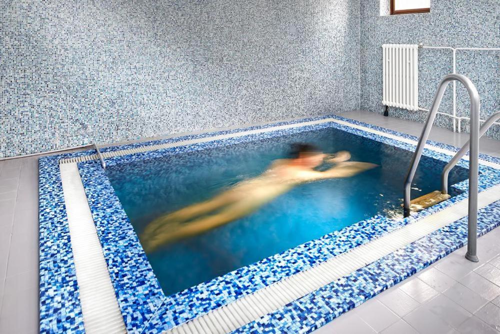 Wellness Hotel Orlik Kozarovice Экстерьер фото