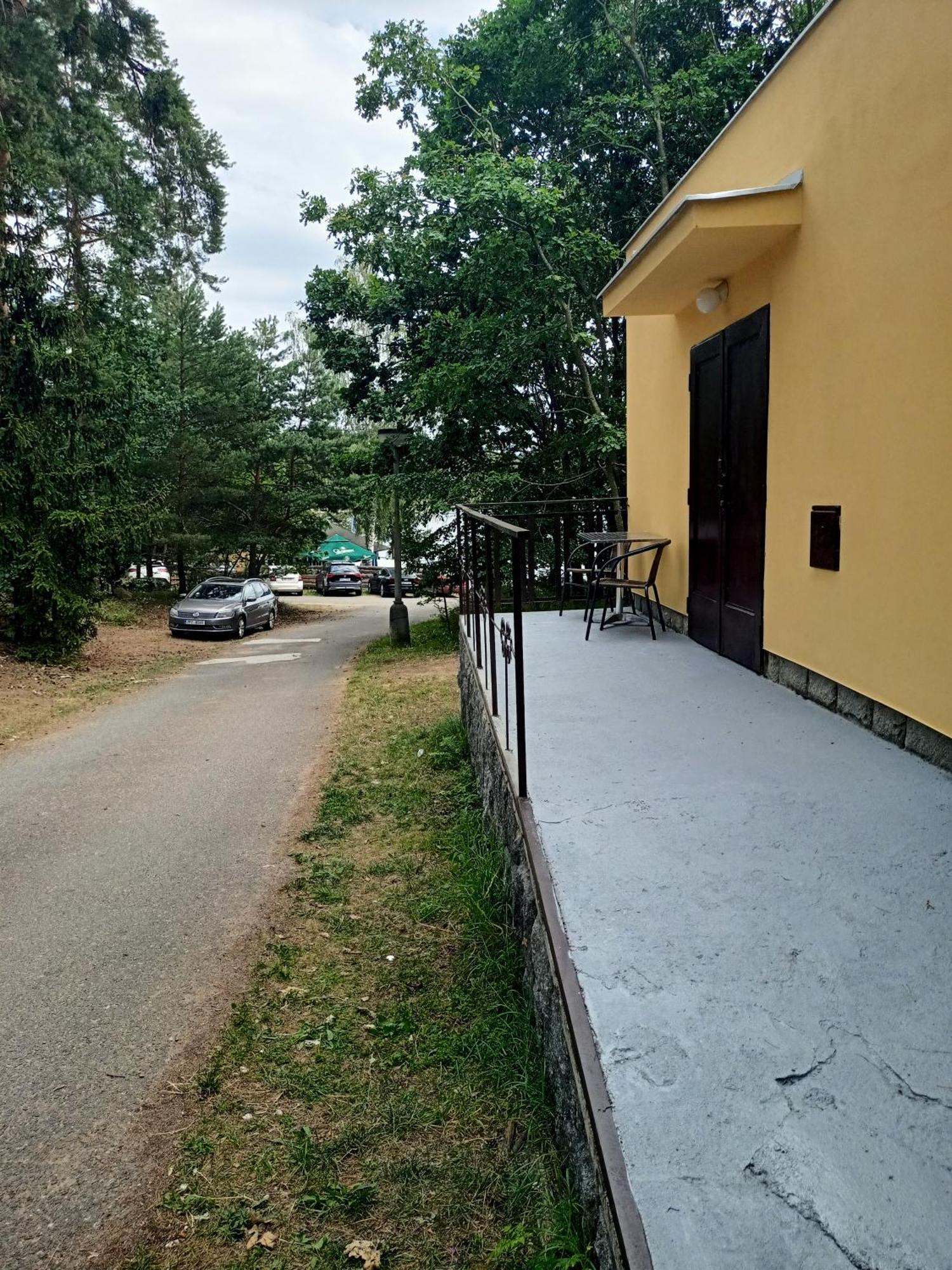 Wellness Hotel Orlik Kozarovice Экстерьер фото